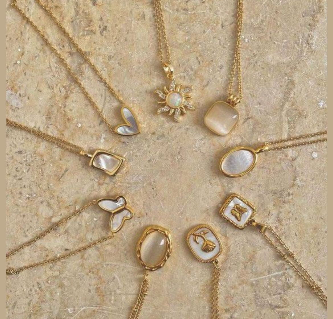 Colliers et Bracelets Élégants