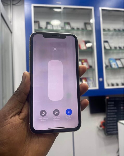 iPhone 11 Blanc 64Go