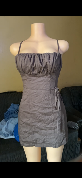 Robe élégante à dos croisé