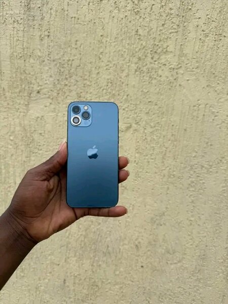 Apple iPhone 12 Pro