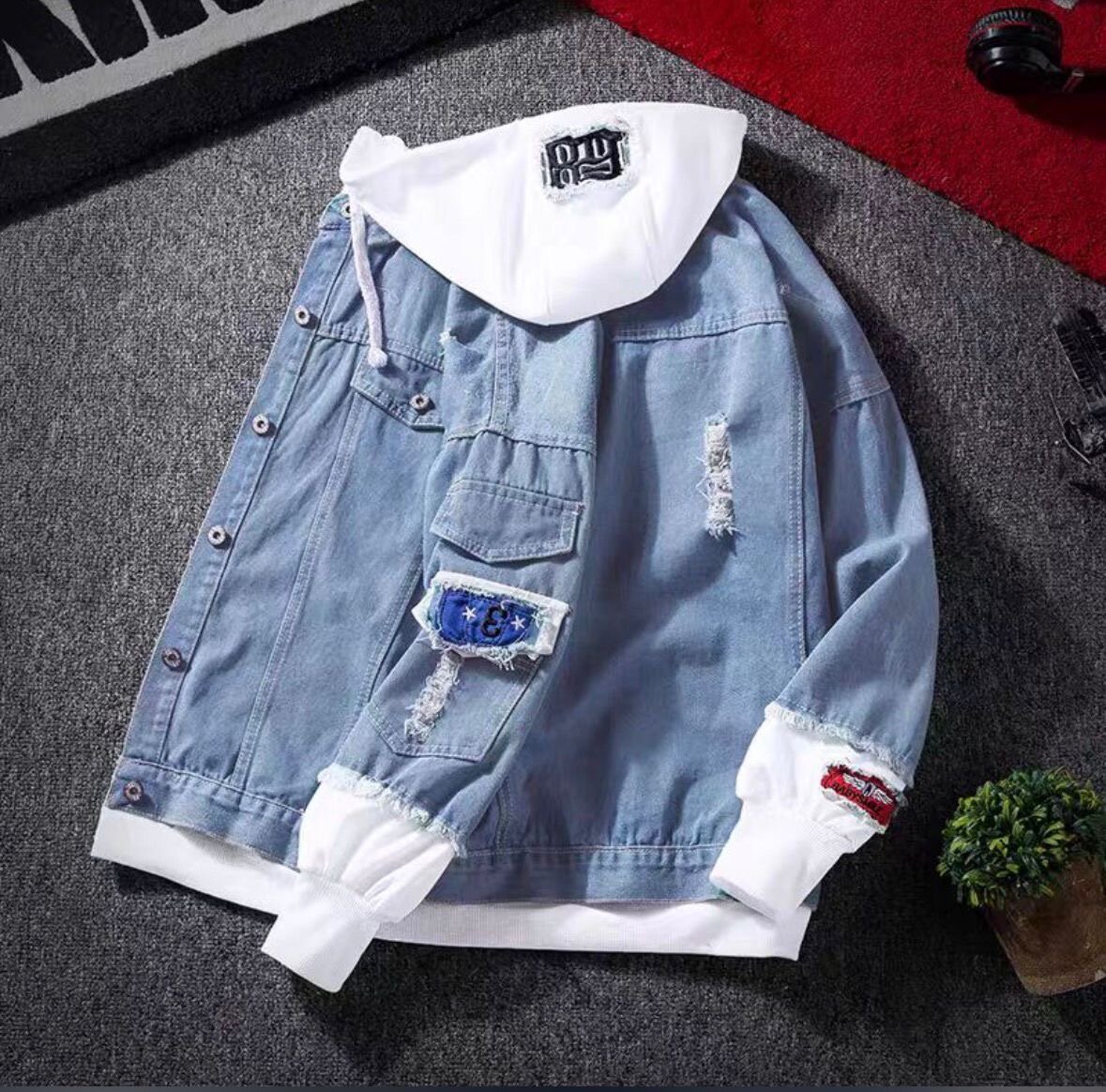 Veste en jean à capuche tendance