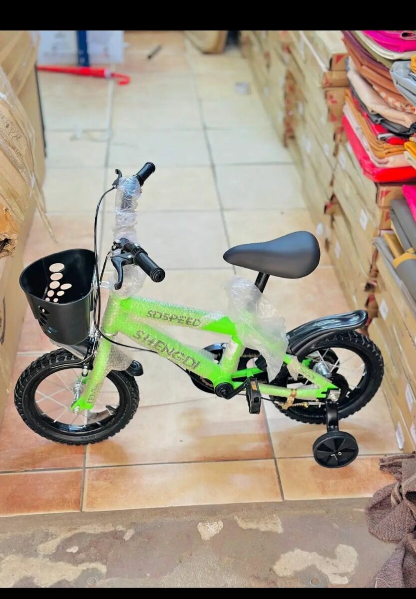 Vélo enfant avec stabilisateurs