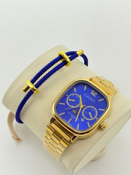 Montre Dorée et Bracelet Élégant