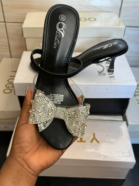 Sandales femmes ornées