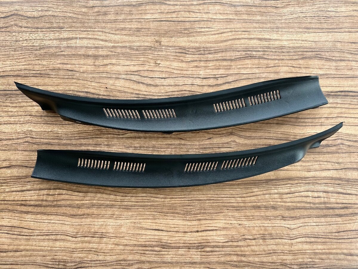 Жабо на Mercedes-Benz W210