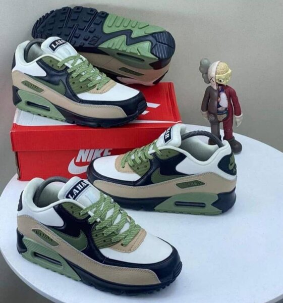 Nike Airmax Sneakers