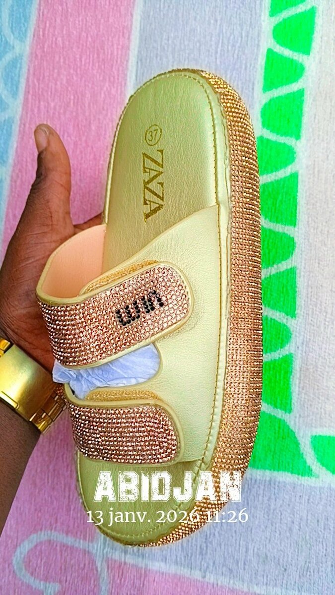 Chaussons brillants femme