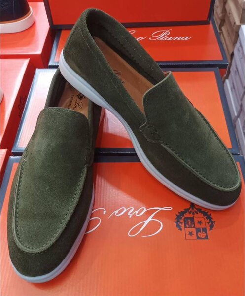 Mocassins en daim élégants homme