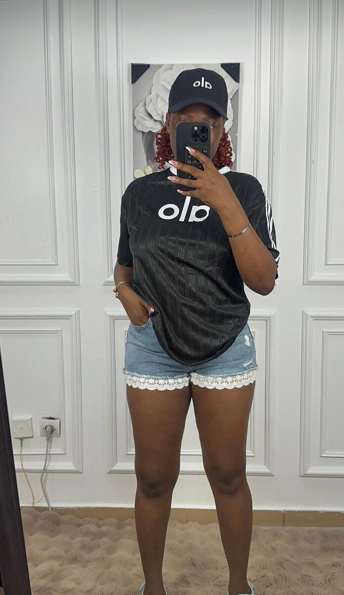 Casquettes et t-shirts Alo