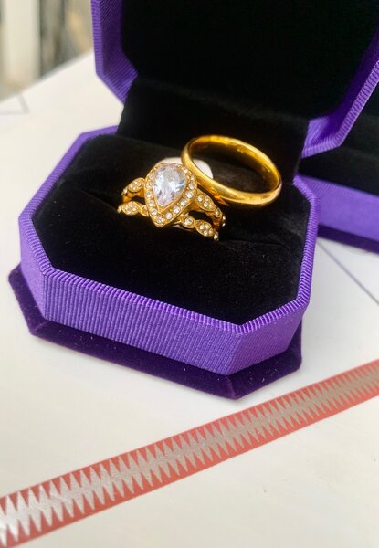 Non-Fading Three-Set Wedding Ring