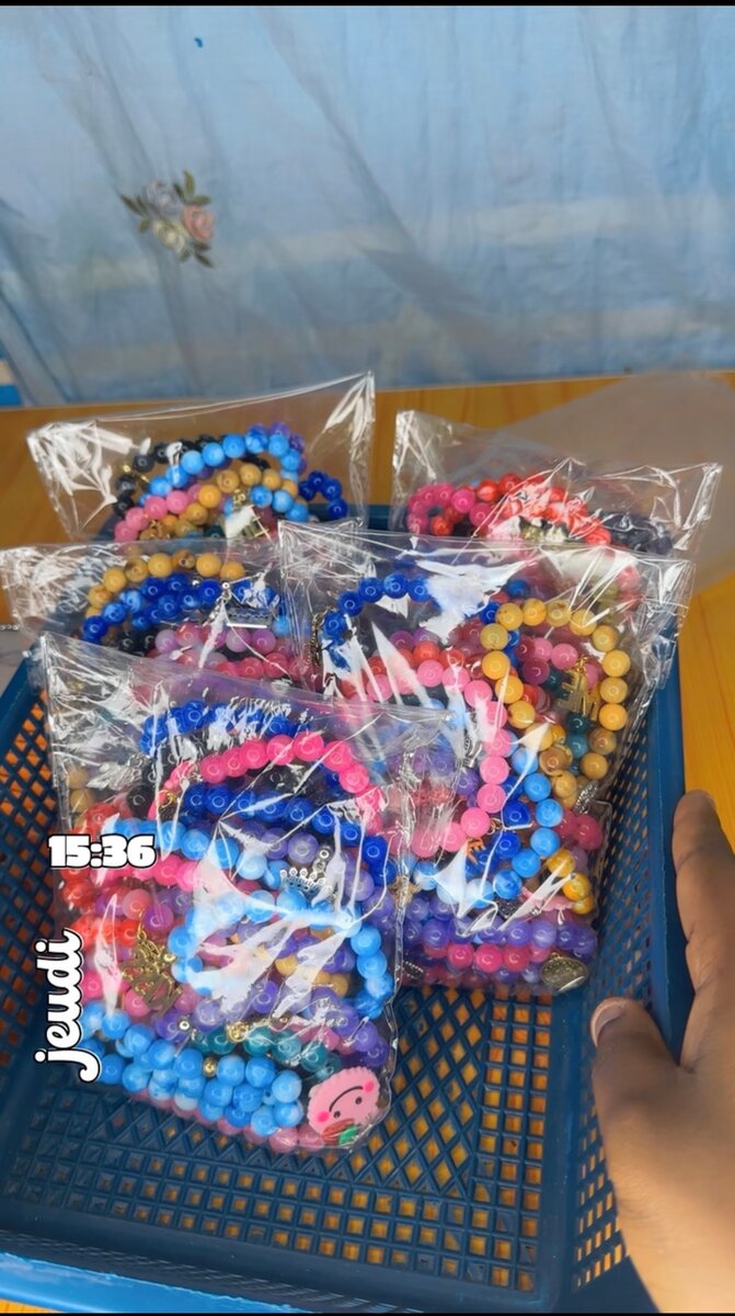 Bracelets en perles colorées