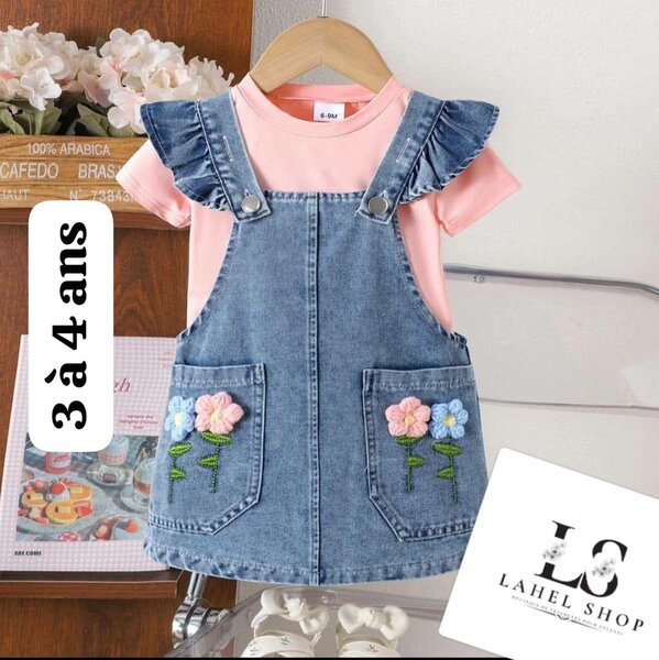 Robe en jean fleurie enfant