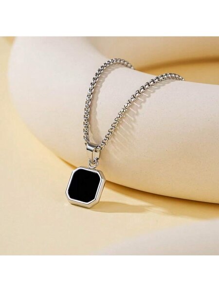 Collier pendentif hexagonal