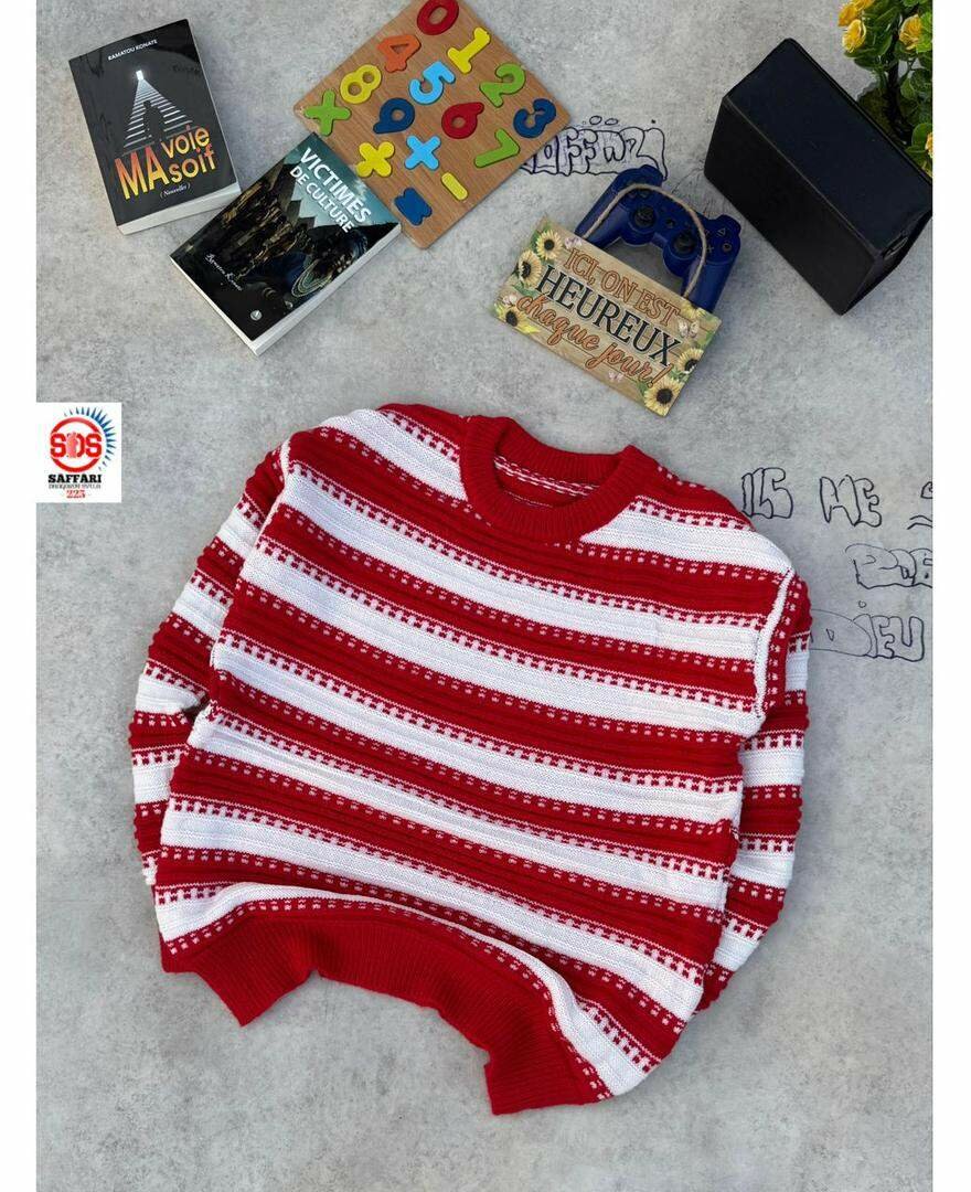 Pull rayé rouge unisexe