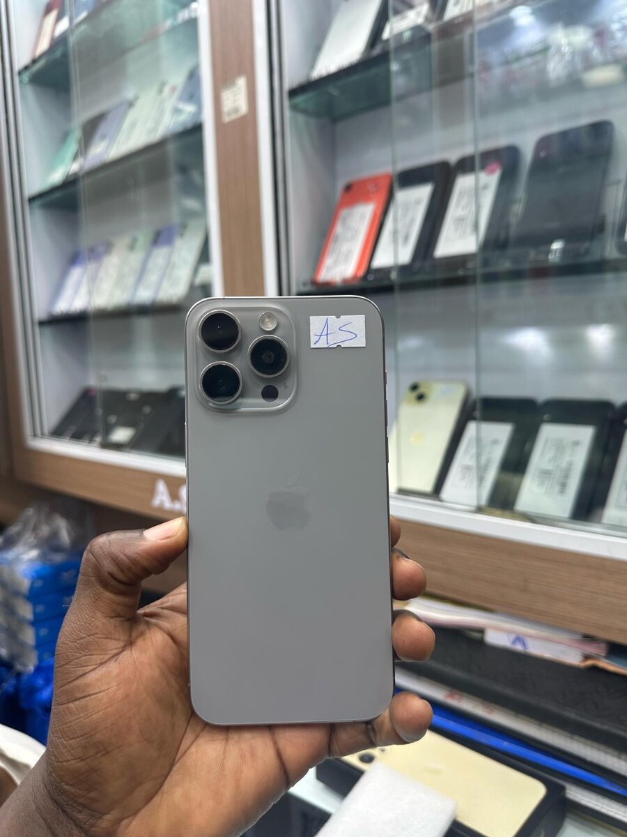 iphone 15 pro max 256giga