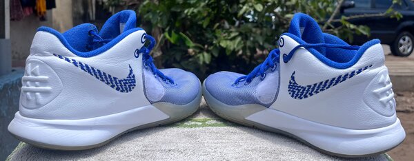 NikeKyrie Flytrap 3 EP 'Varsi