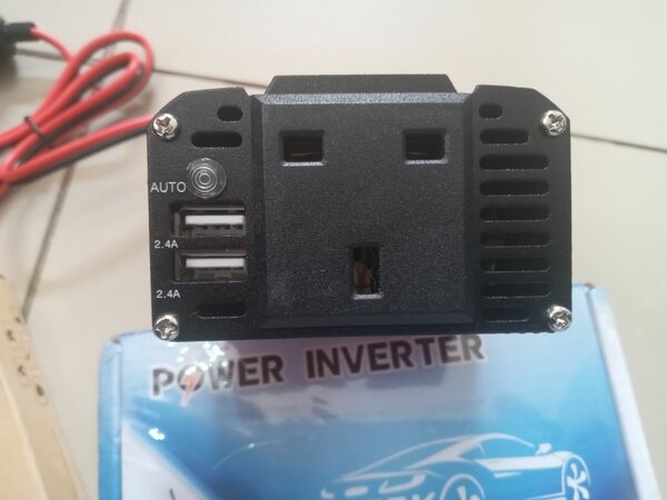 Car power inverter