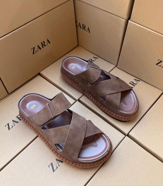 Sandales Croisées Élégantes