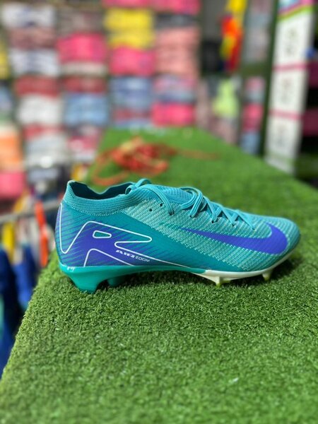 Chaussures de football vertes