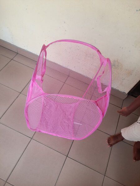 Panier à linge pliable rose