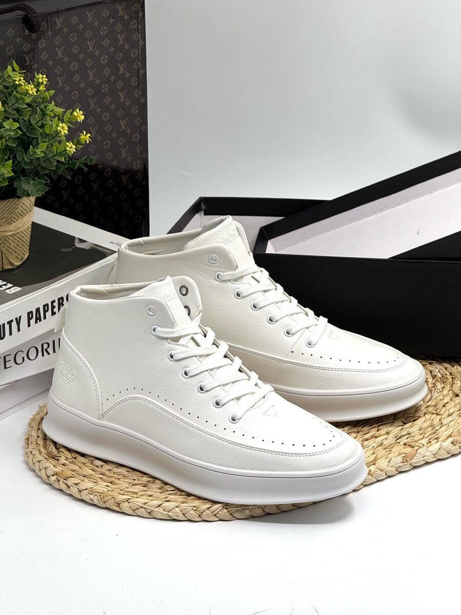 TIMBERLAND ALL WHITE