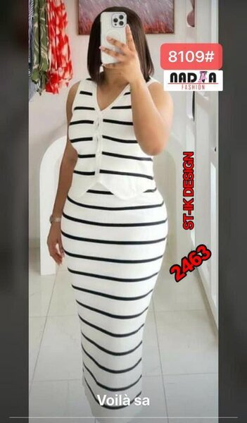 Robe longue rayée élégante