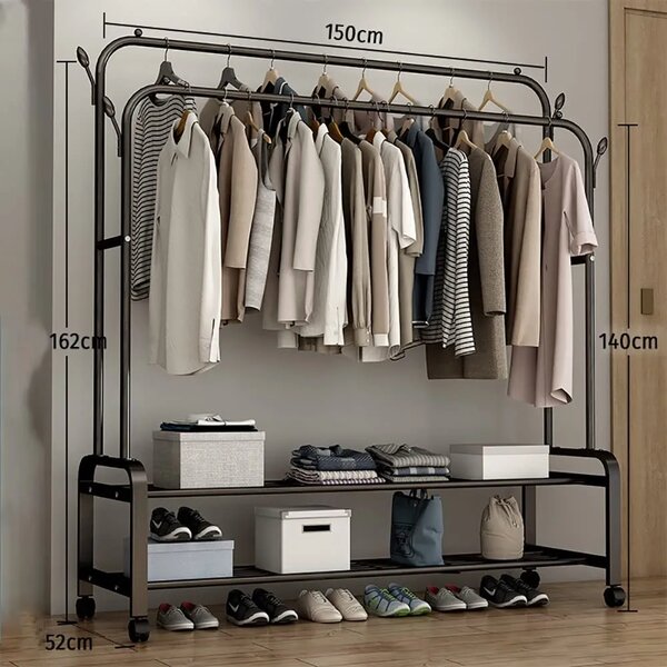 Metal clothes hanger