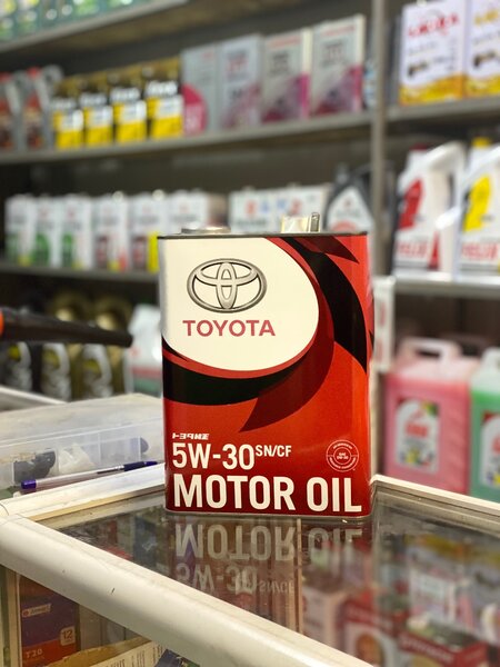 TAYOTA MOTOR OIL 5W-30 4л