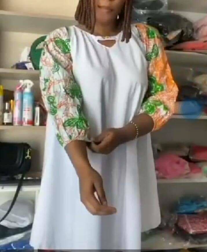 Robe au motifs du pagne du 8 mars