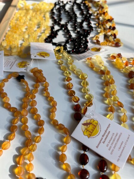Янтарные лечебные бусы