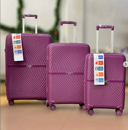 Set of 3 suitcases, lilac