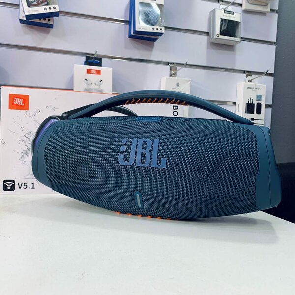 JBL BOOMBOX 3 LED.