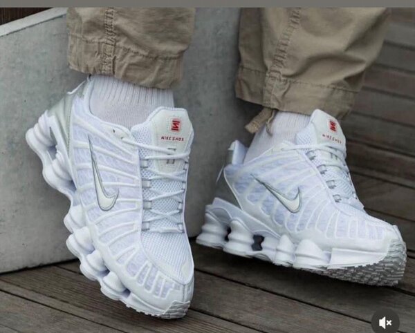 Baskets Nike Air Shox