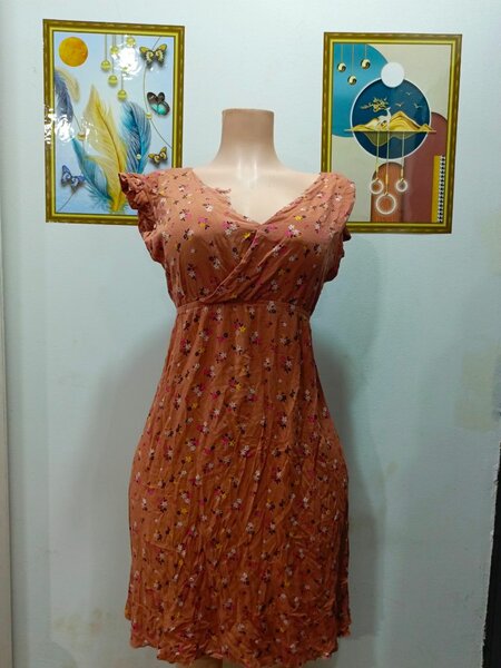 Robe Fleurie à Manches Courtes