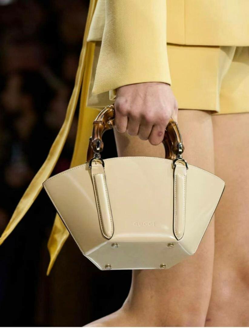 Sac en cuir avec poignées bambou