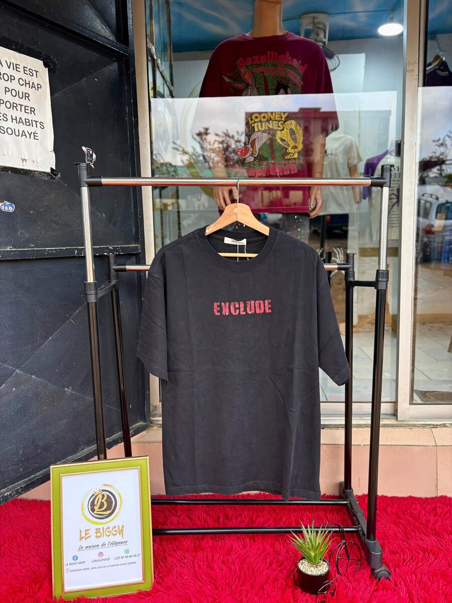 T-shirt noir "Enclude"