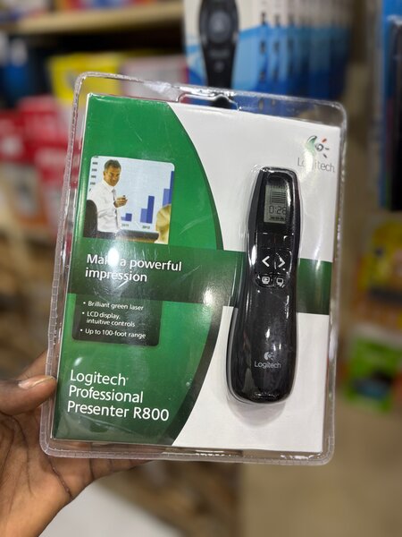 Présentateur Logitech R800