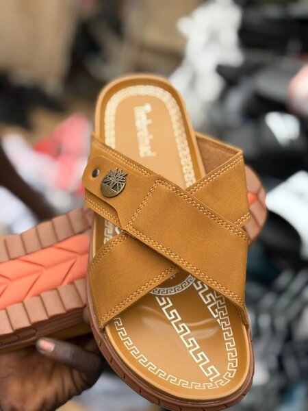 Sandales en cuir marron homme