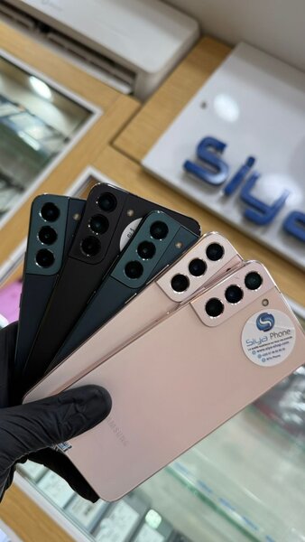 Samsung galaxy S22 plus