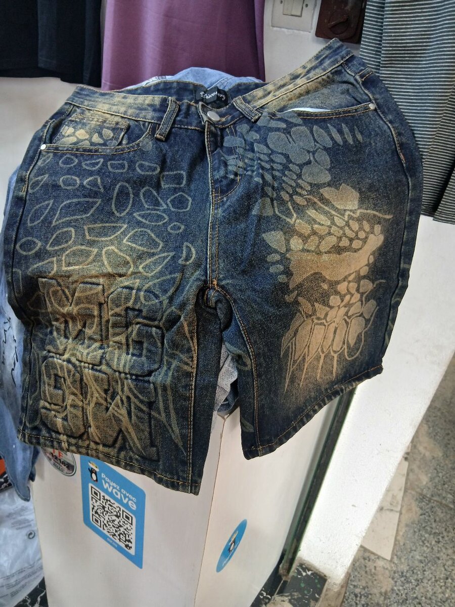 Shorts en jean imprimé homme