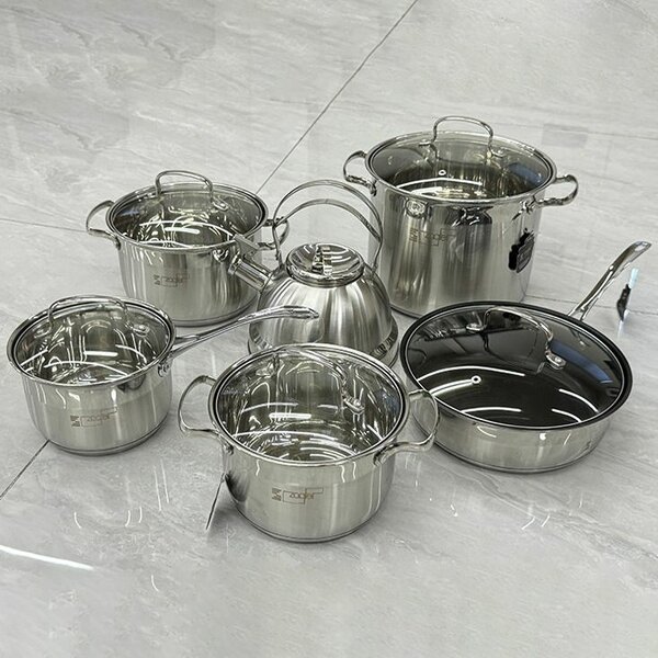 Stainless steel cookware set