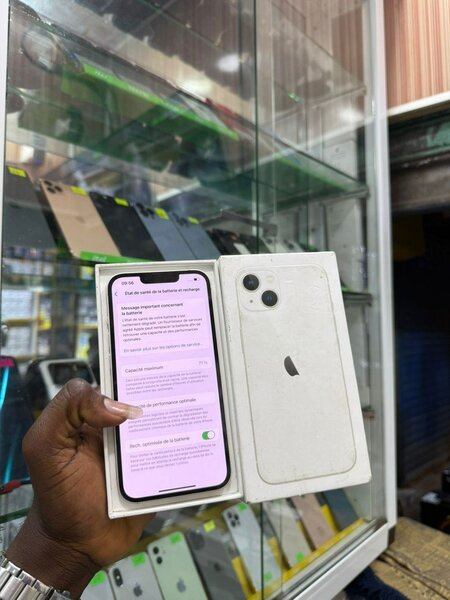 iPhone 13 128 giga propre batt