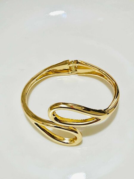 Bracelet en or élégant