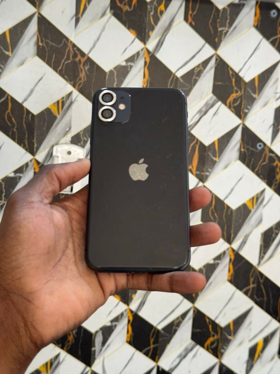 iPhone 11 64giga casineuf sans Face ID