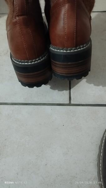 Boots femme cuir  39-40