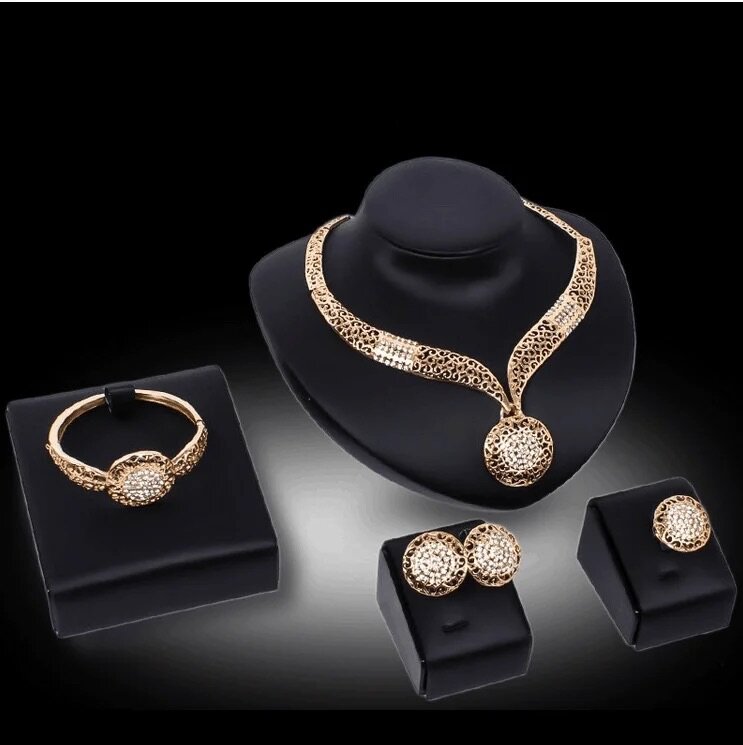 Ladies jewelrys set