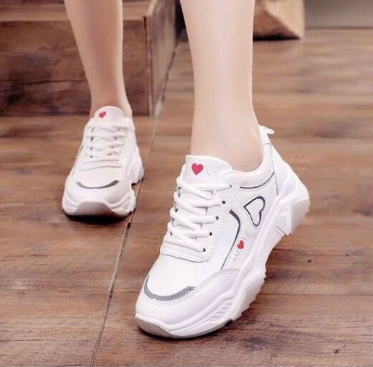 LADIES SNEAKERS