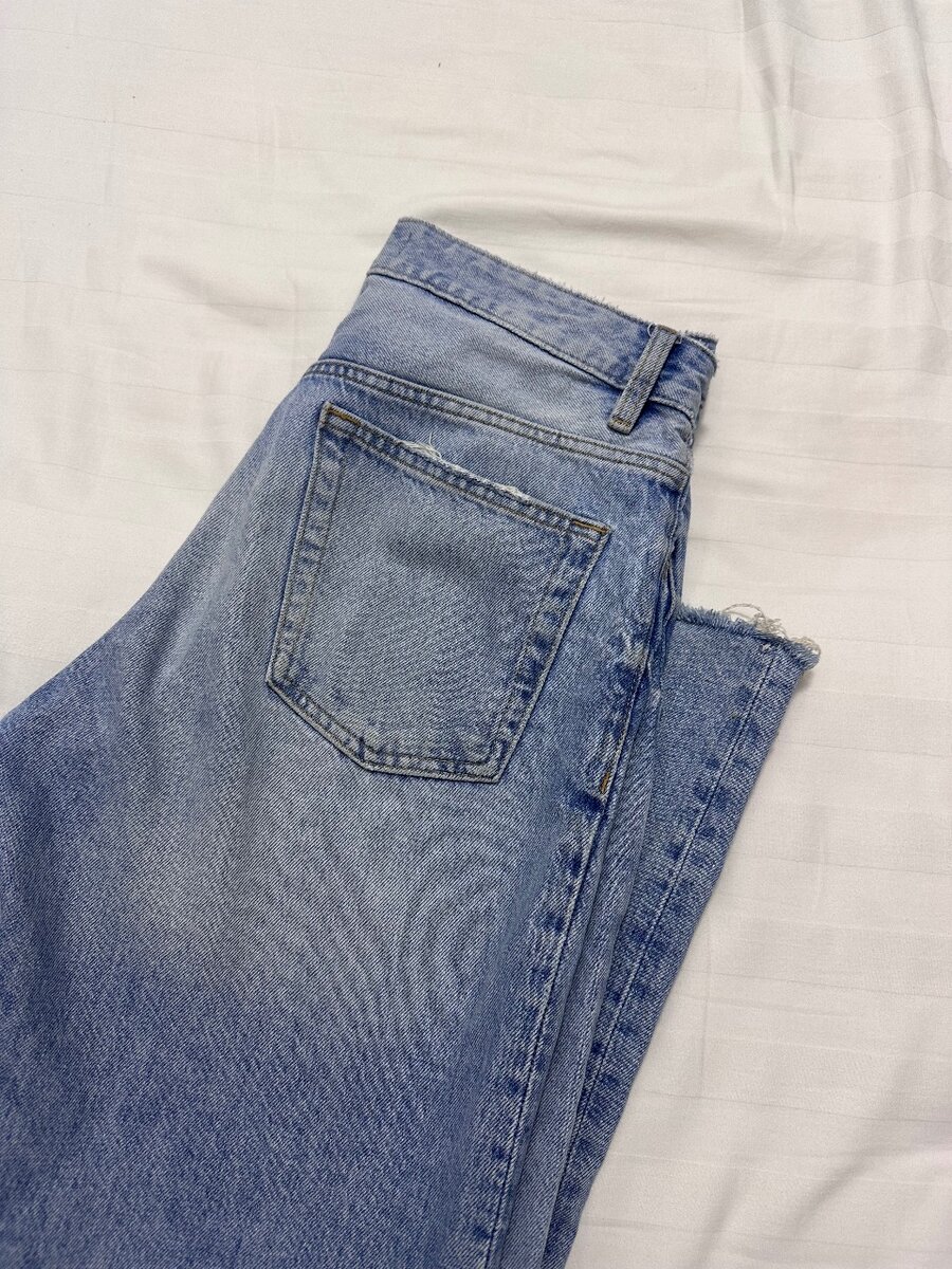 Джинсы Манго очень хорошего ка