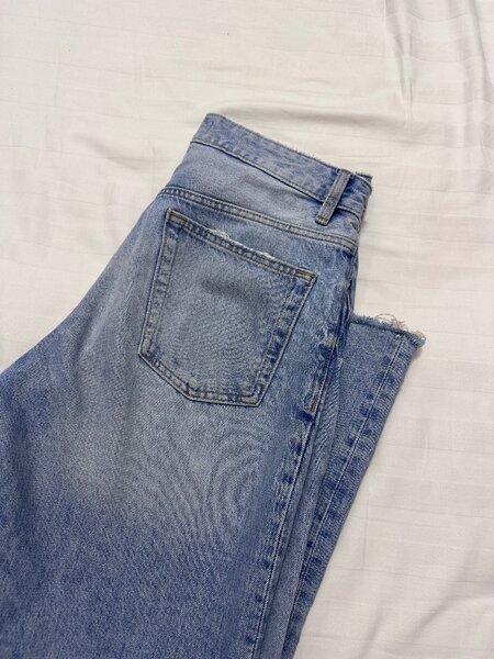 Джинсы Манго очень хорошего ка