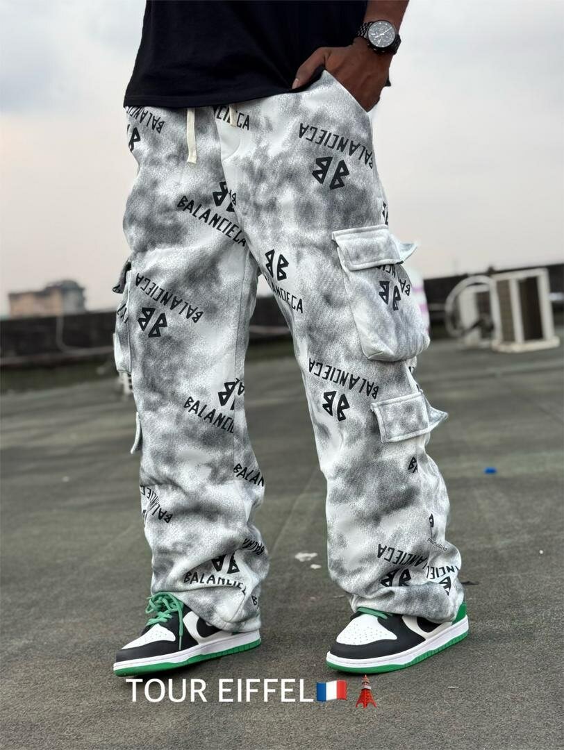 Jogging homme disponible